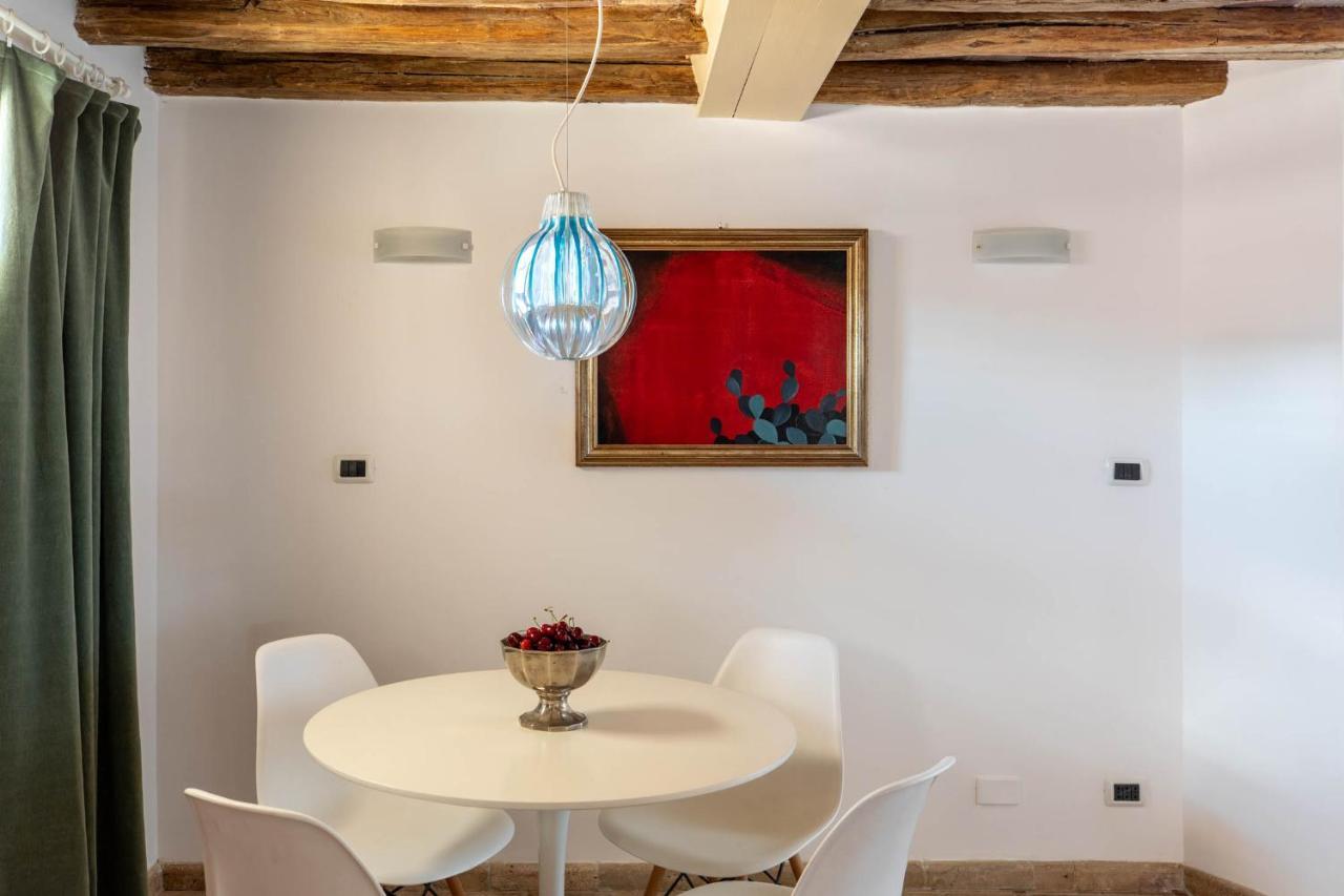Iflat Penthouse In Campo De' Fiori Apartment Rome Bagian luar foto